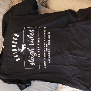 BLACK REINDEER SLEIGH RIDES TEE SIZE XL